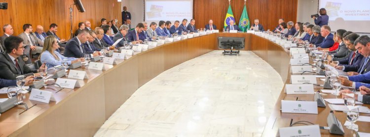 Governador apresenta principais demandas de Minas Gerais para o presidente