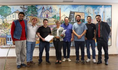 Vereadores fazem entrega do Plano Diretor para a Prefeitura de Contagem