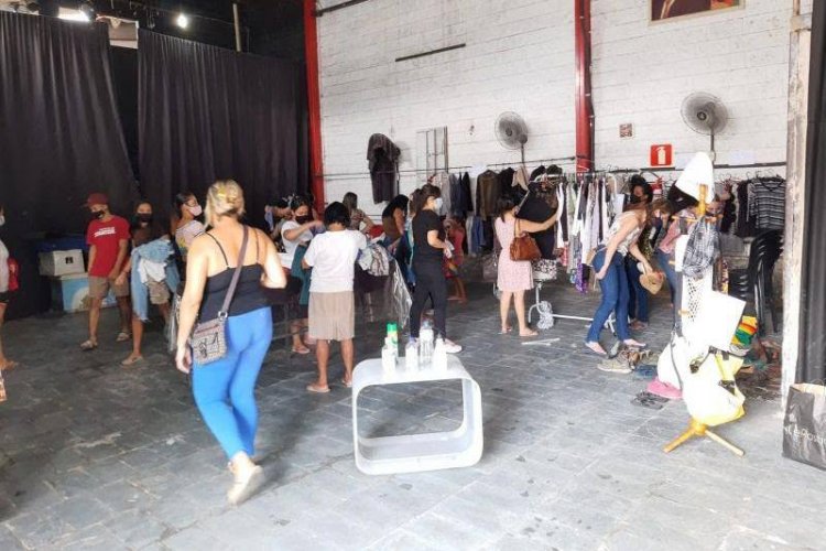 Casa de Candongas promove bazar para arrecadação de recursos neste sábado