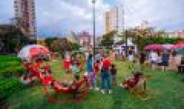 Primeiro fim de semana do CURA 2024 transforma Praça Raul Soares com arte pública e programação para todas as idades